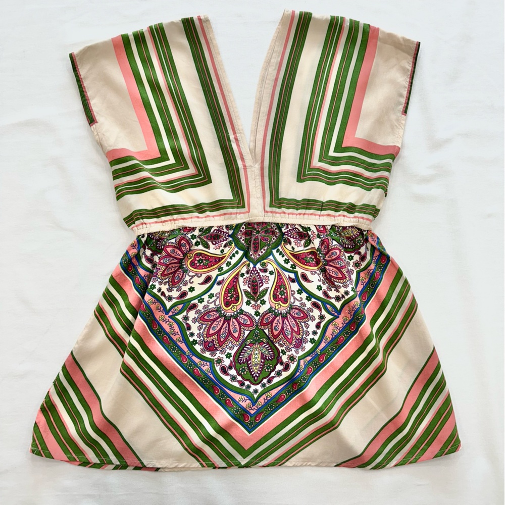 Flying Tomato Boho V Neck Cream/Green/Pink Floral Flowy Top Blouse Size Large - Picture 2 of 8